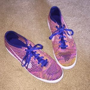 Nike tennis classics